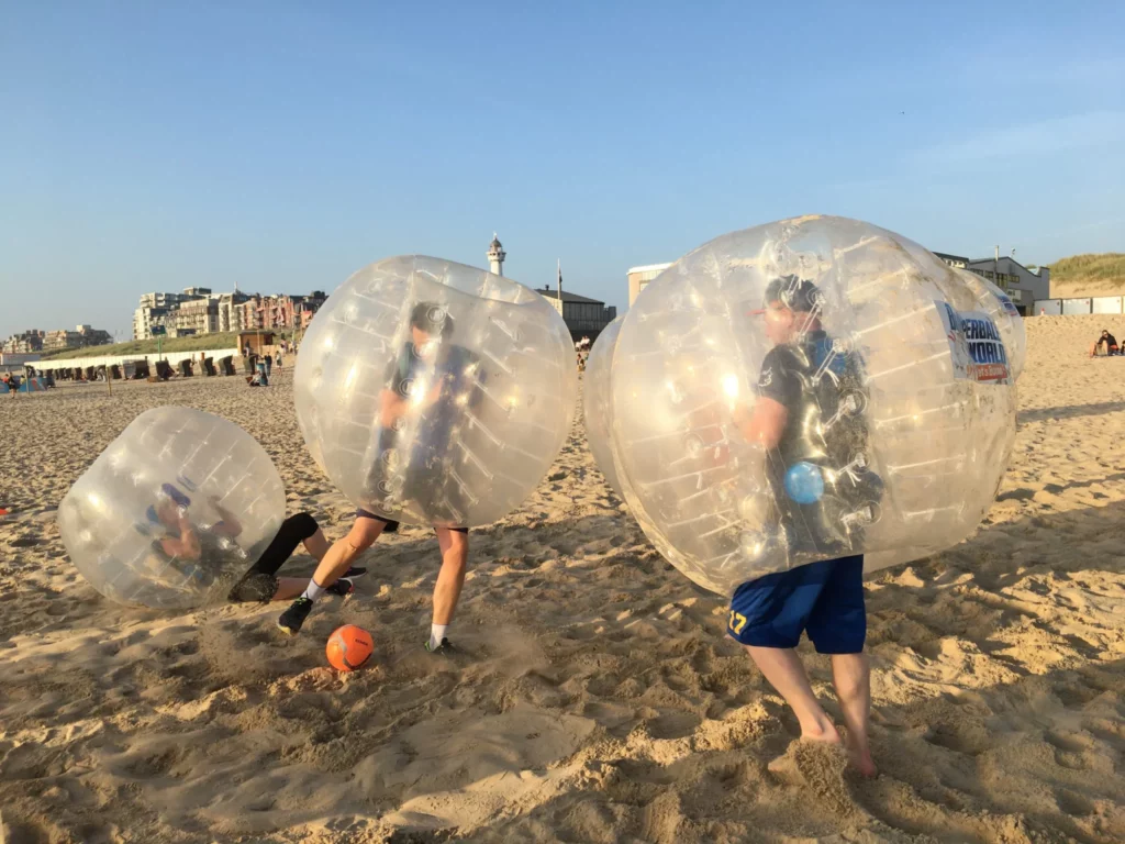 Bumperball als teambuilding activiteit zakelijk